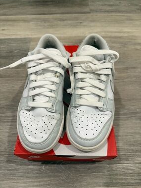 Nike White/photon dust Dunk Low, size W 5.5